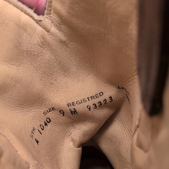 Women's Western Heeled Boots in Brown and Tan - Picture 2 of 5